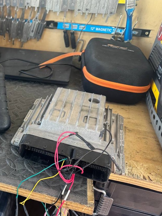 Engine ECU read on the bench