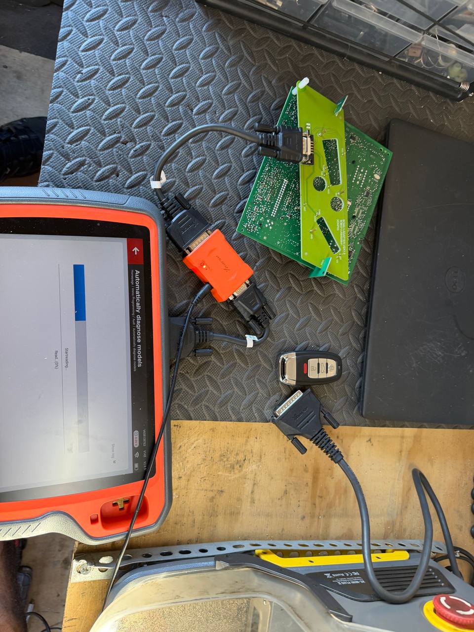 Reading the Audi BCM2 module on the bench